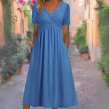 Anna | Dress with V-neckline